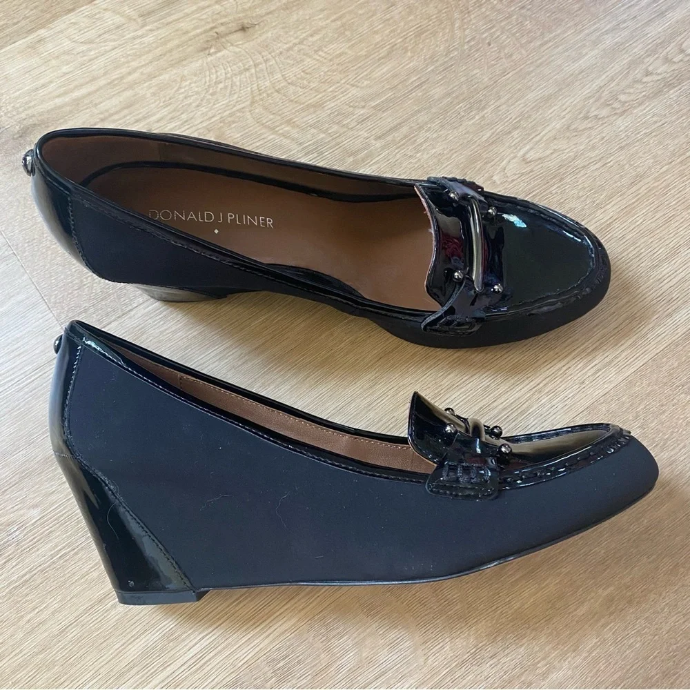 Donald J Pliner Black Patent Leather Slip On Wedge Heel Loafers